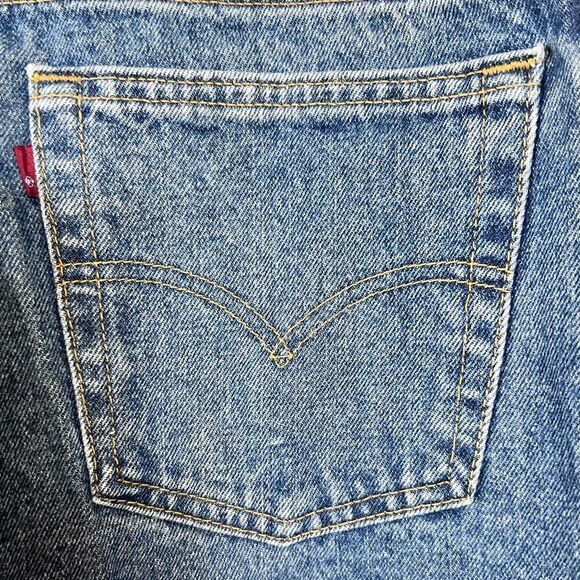 90s Levi's 550 Relaxed Fit Taper Leg Jeans - Picture 10 of 13